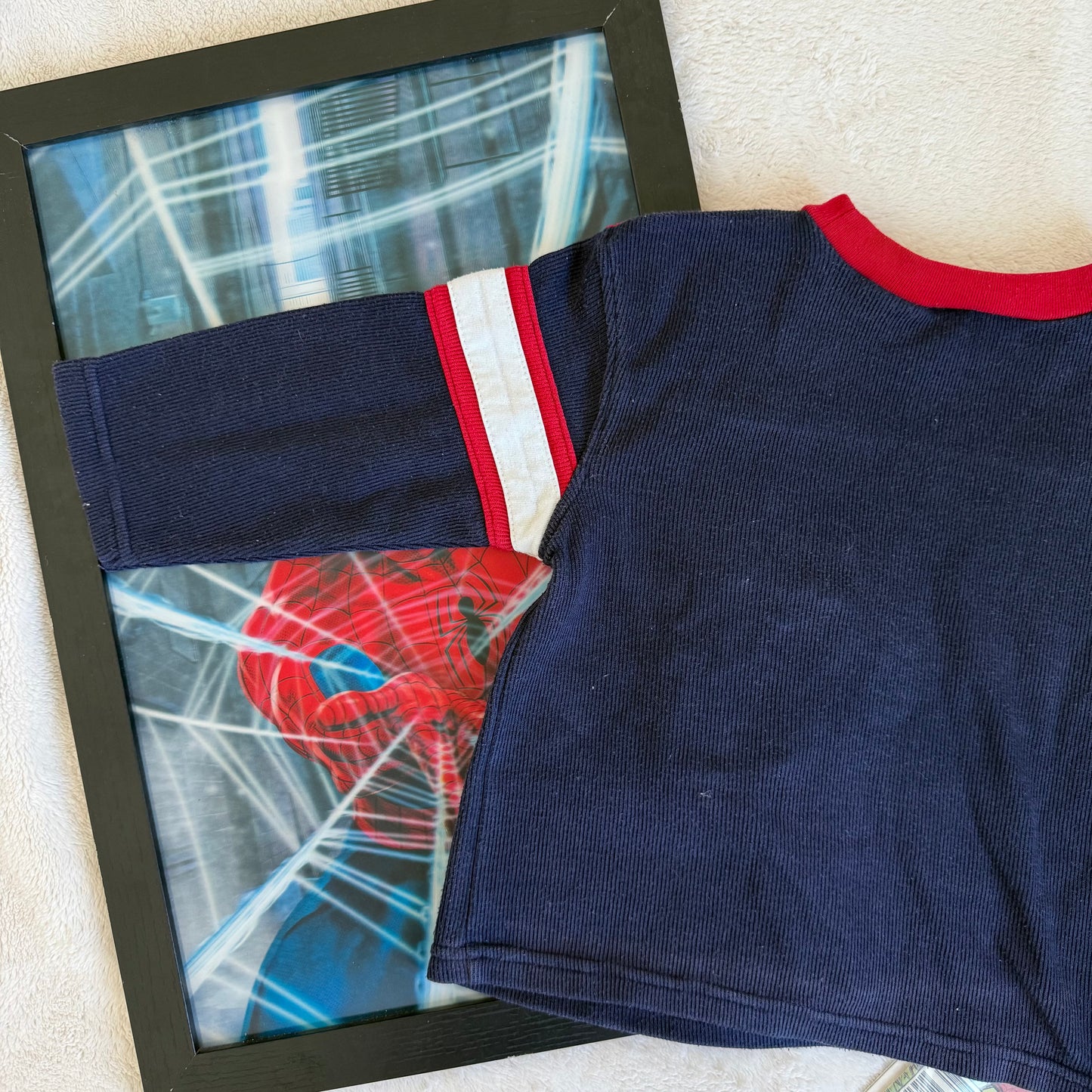 Size 2T Tigger y2k Long Sleeve