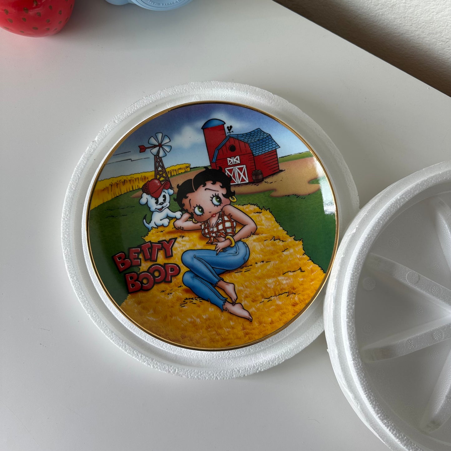 1994 Betty Boop Decor Plate