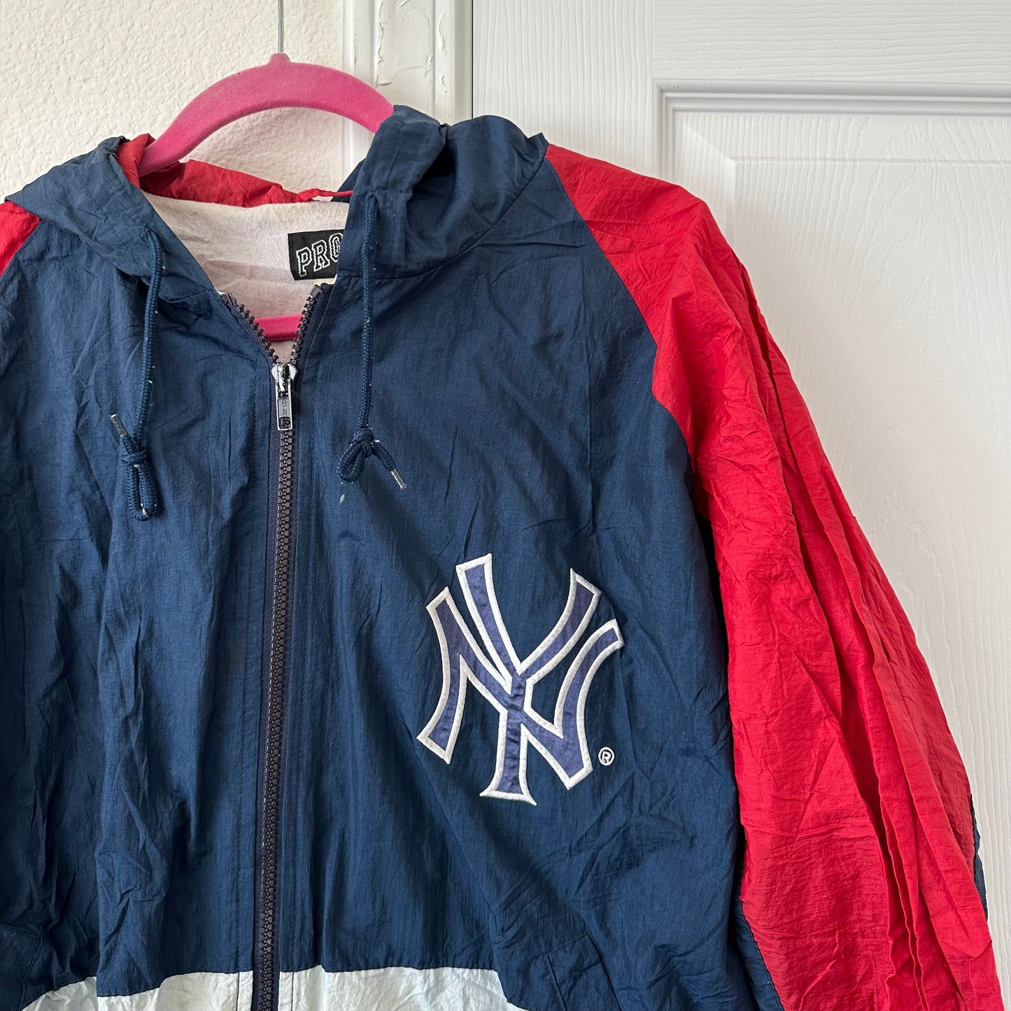 Size L NewYork Yankees Windbreaker